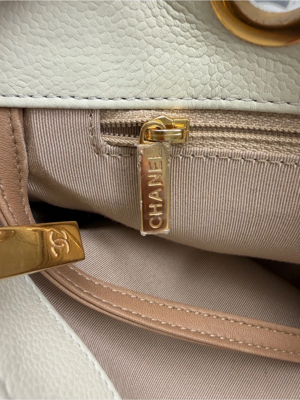 CHANEL Cream Quilted Chain-Handle Tote